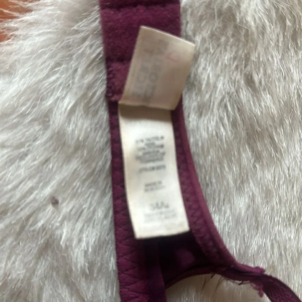 Victoria’s Secret bra 34A (4850)